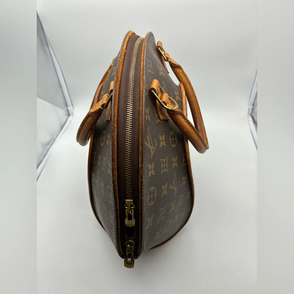 Louis Vuitton ellipse MM monogram hand bag